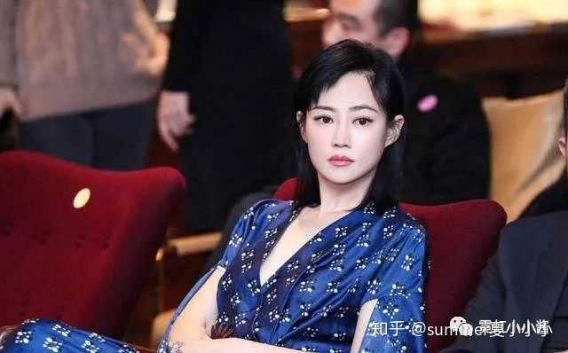 高跟制服网袜小淫女黄瓜玩淫穴 幻化白丝狐妖玩弄骚浪美穴 弄的骚穴淫水湿哒哒 极致诱惑 妩媚呻吟 好想操她